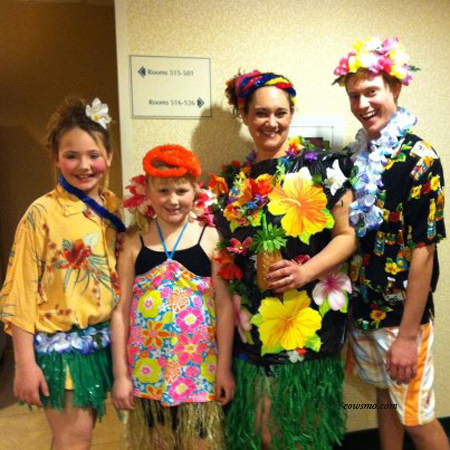 Hawaiian shirts- Katelyn Taylor, Jordan Anderson, Angela Anderson, Caleb Swartz